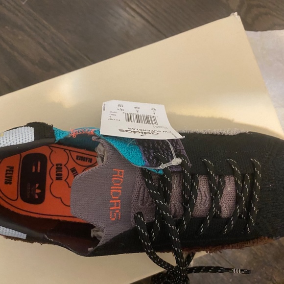 Adidas Pharrell Williams Superstar Shoes - Picture 9 of 13